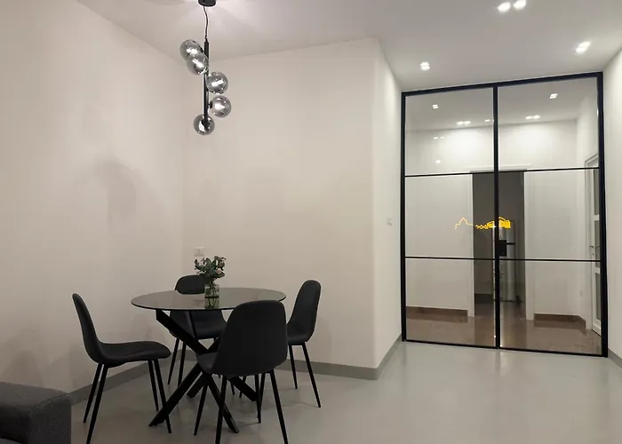 Hospitality Mascherino
